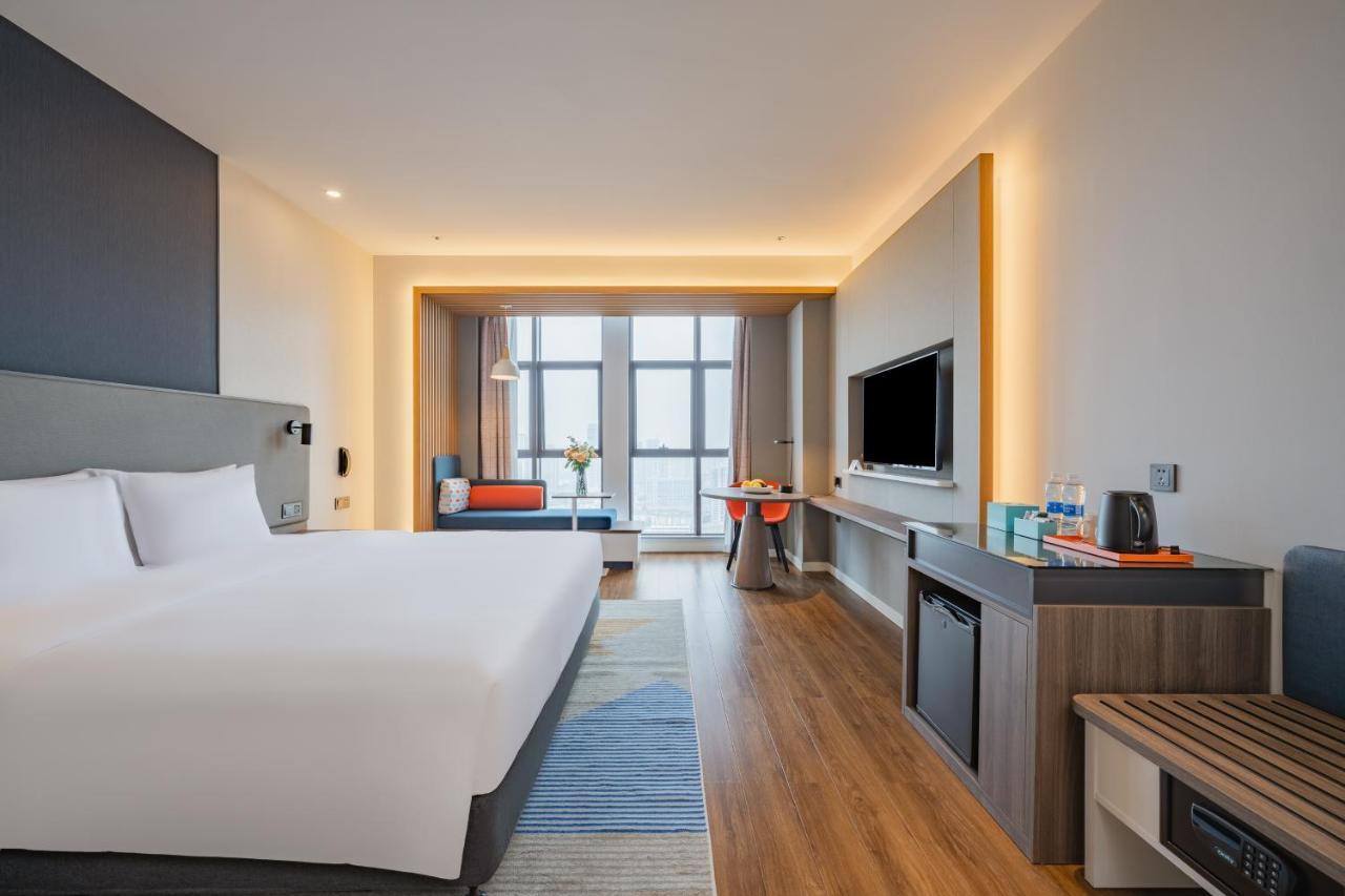 Holiday Inn Express Nanning Jiangnan By Ihg Экстерьер фото